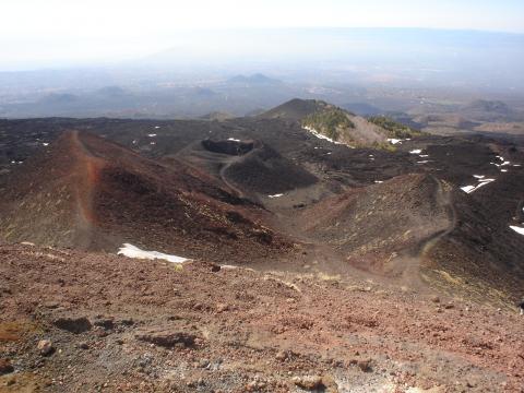 image Cráteres junto al Etna, Sicilia