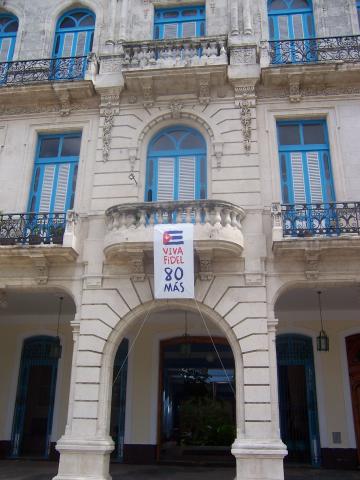 image Edificio, Plaza Vieja, La Habana, Cuba