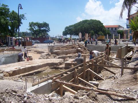 image Cuadrilla trabajando, La Habana, Cuba