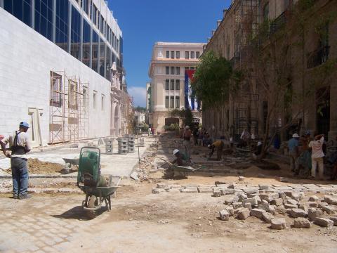 image Cuadrilla trabajando, La Habana, Cuba