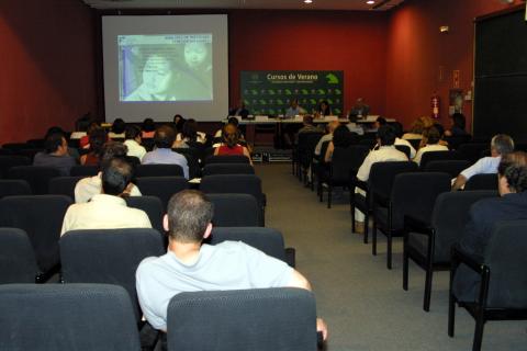 image Asistentes a curso