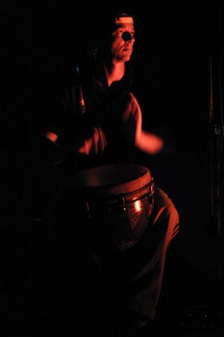 image Percusionista en plena actuación