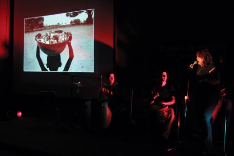 image Actuación musical con proyecciones