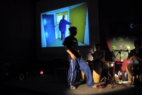 image Bailando break-dance