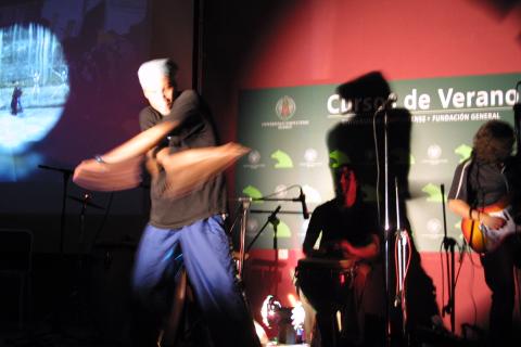 image Bailando break-dance