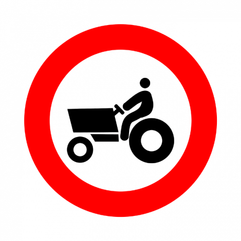 ilustracion Entrada prohibida a vehículos agrícolas de motor