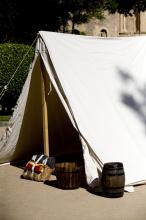 image Recreación de la Guerra de la Independencia en Segovia: Tienda de campaña del campamento de tropas españolas