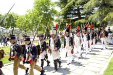 image Recreación de la Guerra de la Independencia en Segovia: Retirada de las tropas del Alcázar de la ciudad después de las demostraciones