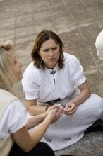 image Recreación de la Guerra de la Independencia en Segovia: Mujeres de las tropas napoleónicas preparando munición para el combate