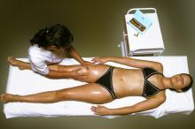 image Vendas frías: extensión de la ampolla mediante masaje