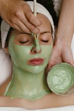 image Limpieza facial: aplicación de mascarilla