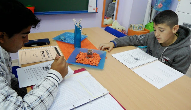 TRABAJANDO EL CONTRATO DE TRABAJO Y LA CARTILLA DE AHORROS.