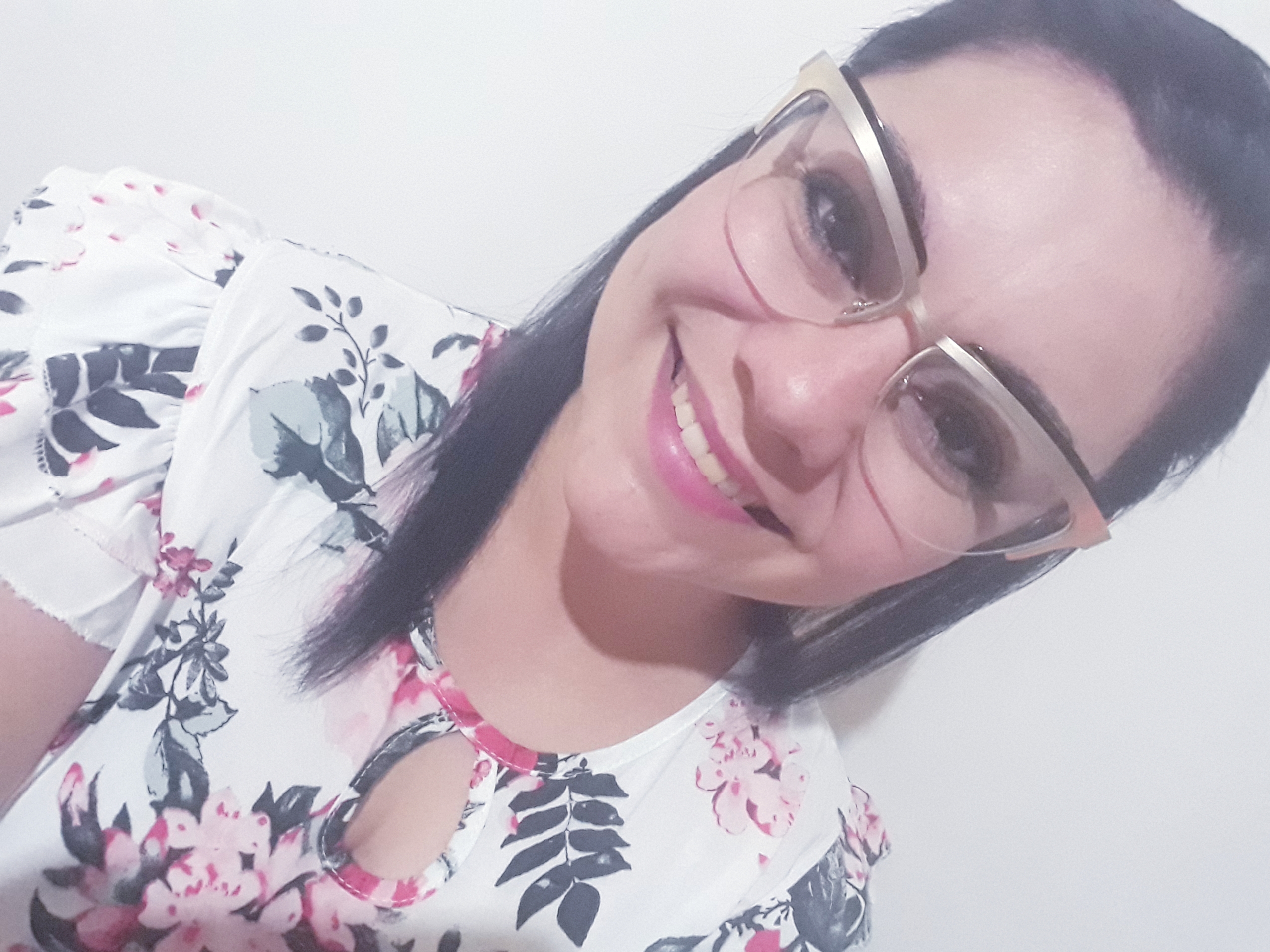 users photo Cecilia Yanel