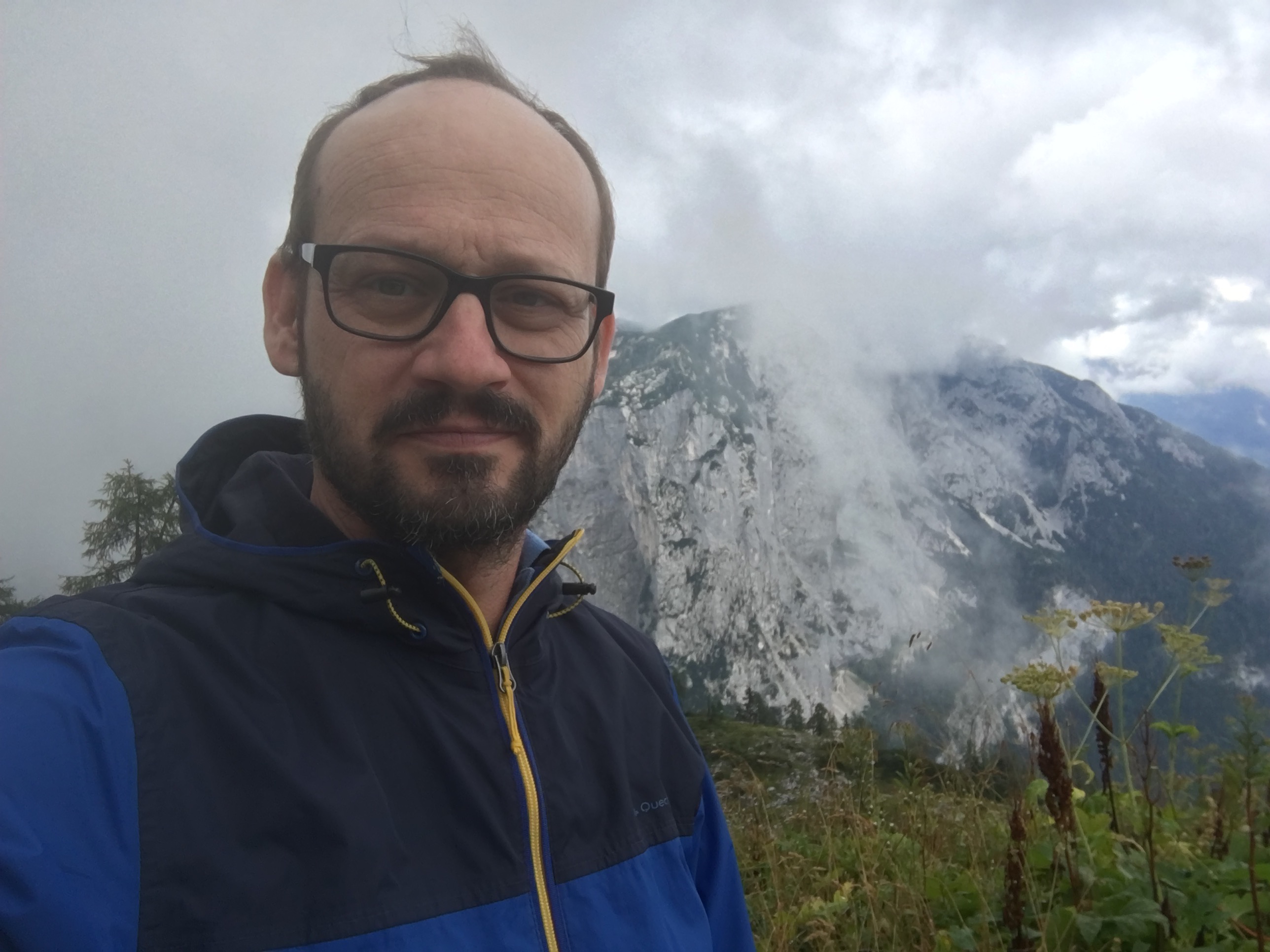 users photo Víctor M.