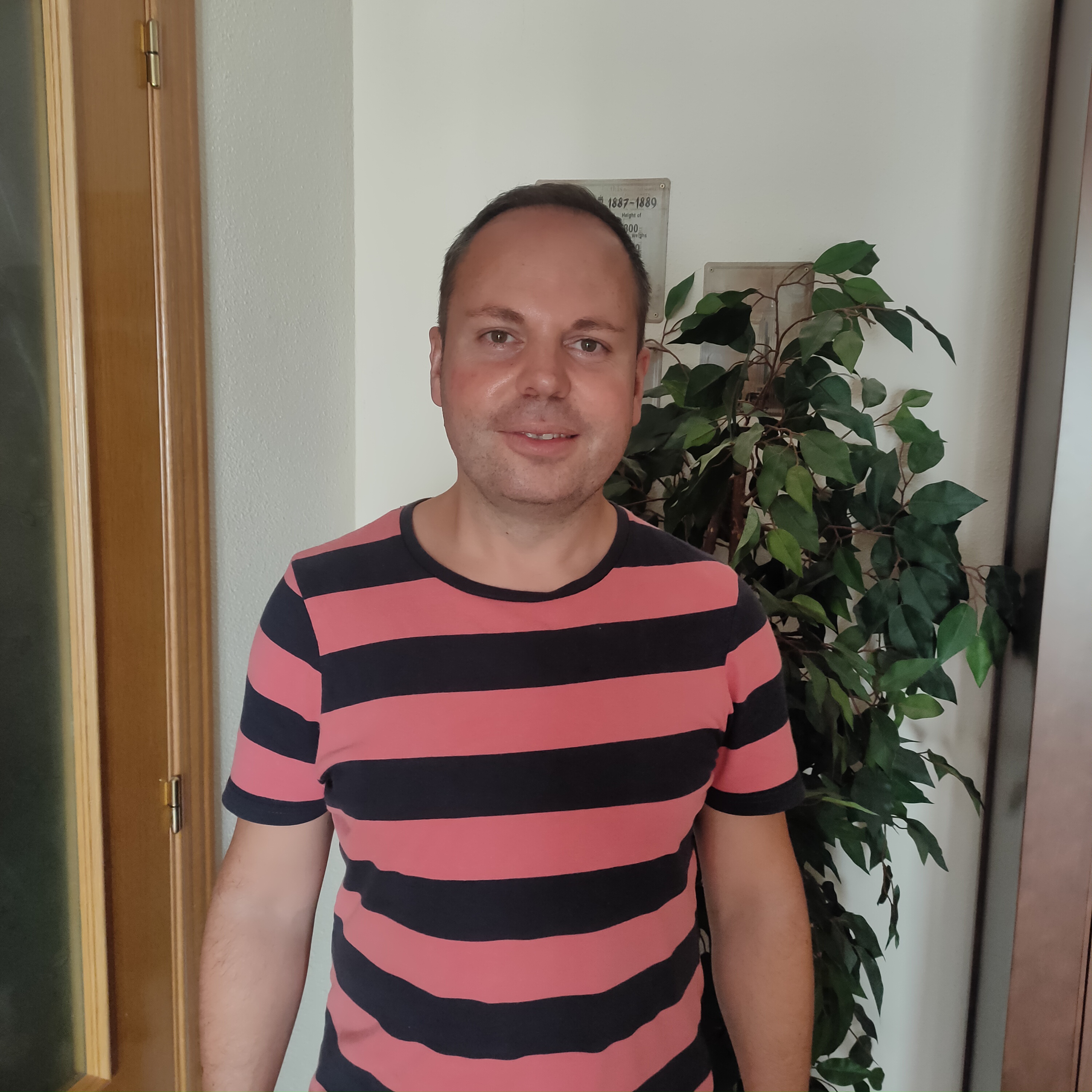 users photo JOSÉ MARÍA