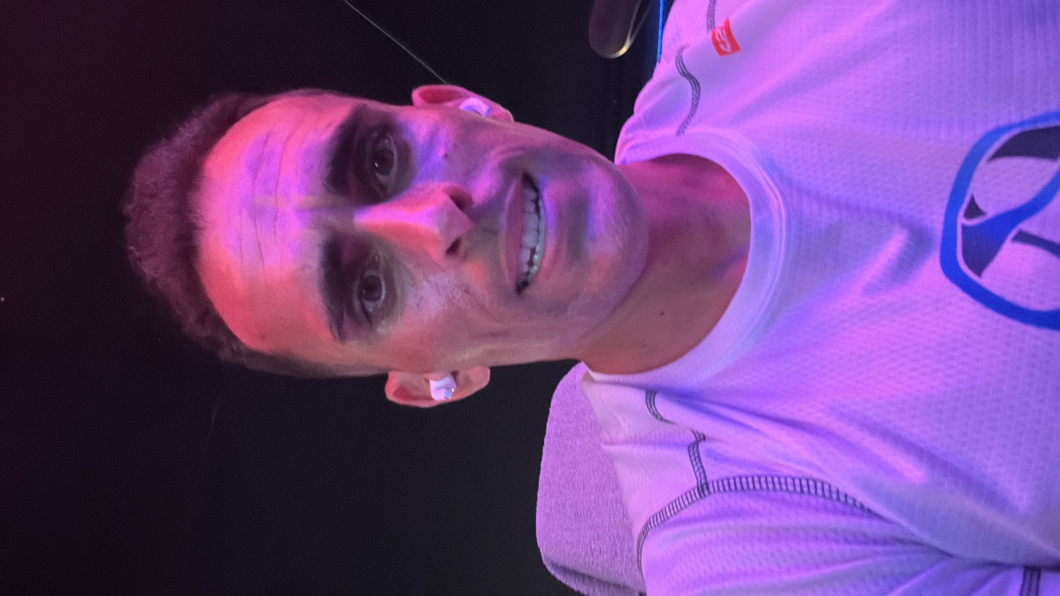 users photo JONATHAN