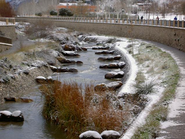 image Paseo Fuente de la Bicha (Granada) nevado