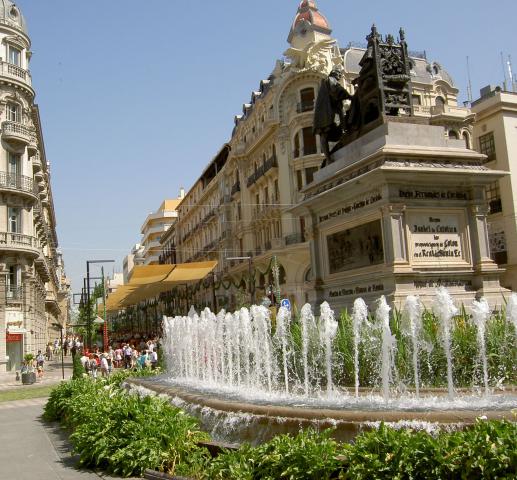 image Plaza Isabel La Católica, Granada (España)