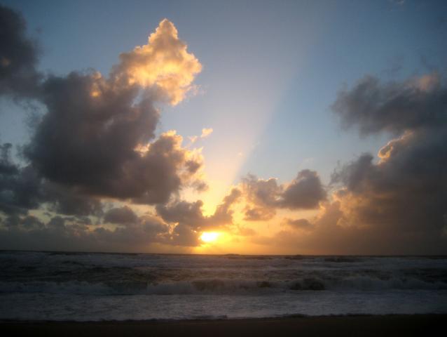 image Atardecer en la playa del cabo Ferret (Francia)