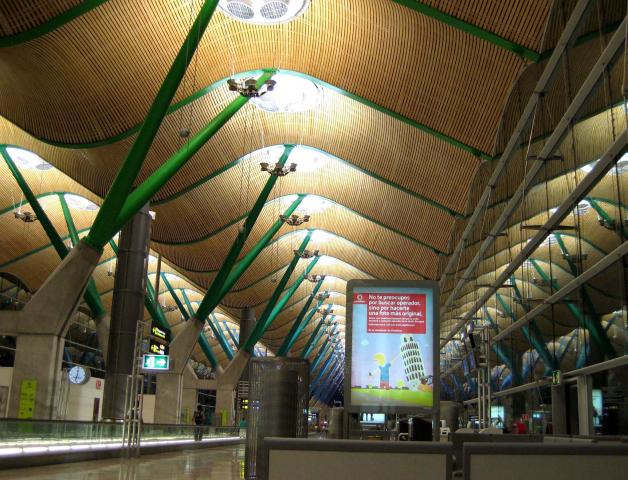 image Interior de la T4, Aeropuerto Adolfo Suárez Madrid-Barajas