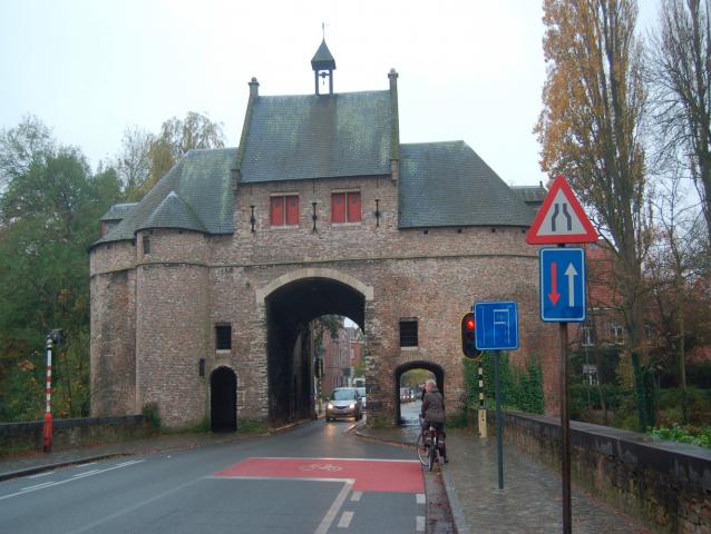 image Ezelpoort, Brujas (Bélgica)