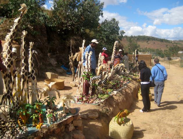 image Mercado decorativo y de juguetes Madagascar