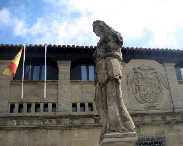image Escultura en Baeza