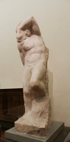 image Estatua de Miguel Ángel