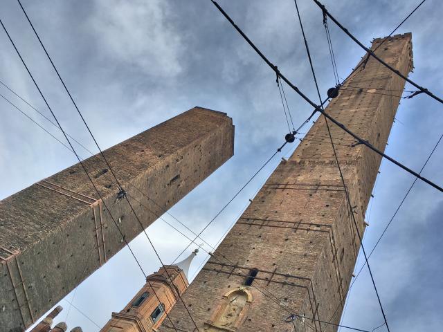 image Torres de Bolonia