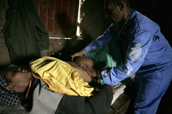 image Comprobando la evolución del embarazo, Etiopía