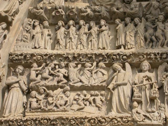 image Detalle del tímpano del portal de San Salvador en la Catedral de Amiens, Francia