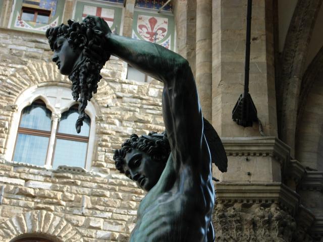 image Brazo y torso de Perseo, Florencia, Italia