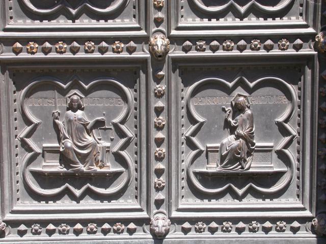 image Cuarterones de la puerta sur del Baptisterio, Florencia, Italia