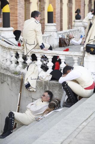 image Recreación de la Guerra de la Independencia en Segovia: Tropas napoleónicas durmiendo la siesta y descansando