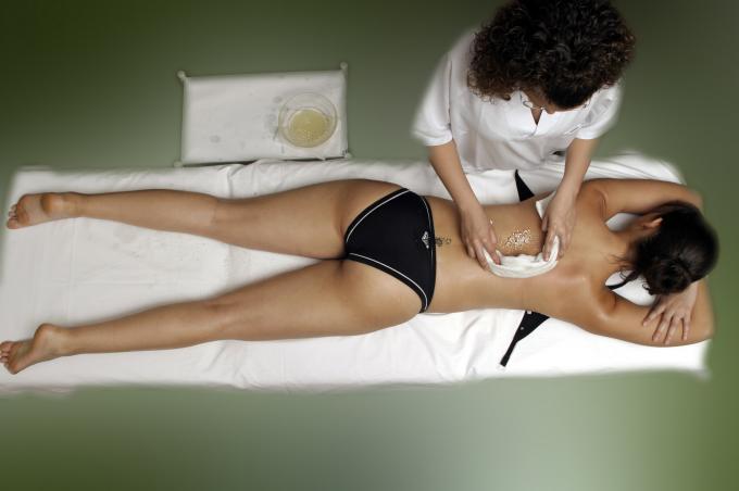 image Masaje de sales: retirada de sales espalda