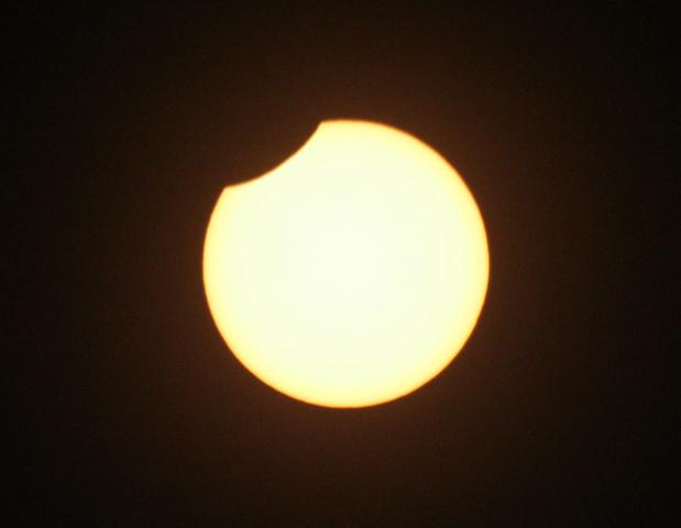 image Principio del eclipse anular 02