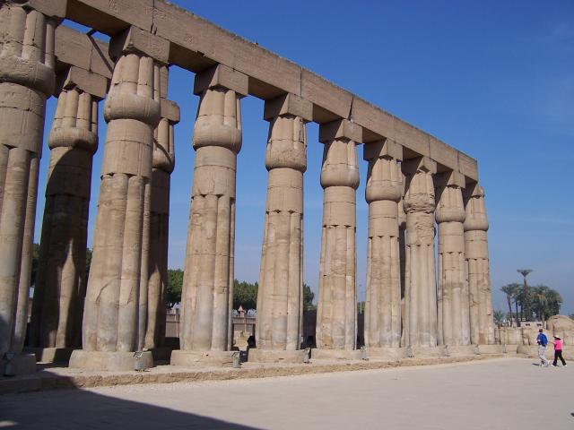 image Columnas del Templo de Luxor, Egipto