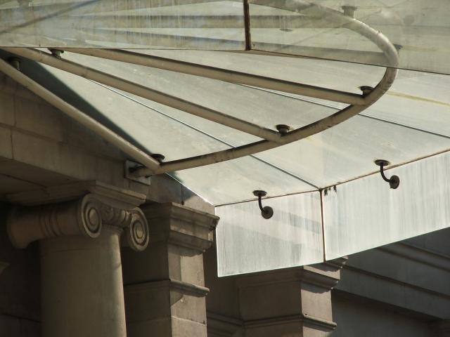 image Entrada de la biblioteca Marylebone, Londres, Reino Unido