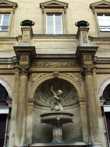 image Fachada de un restaurante italiano, París