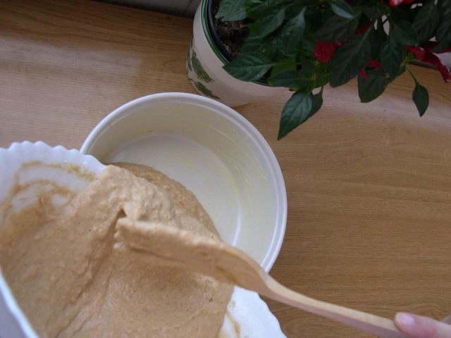 image Pastel de calabaza: Vertido de la masa