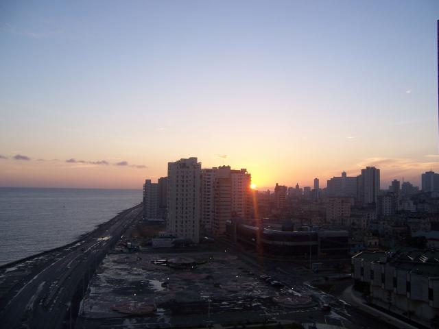 image Amanecer en La Habana, Cuba