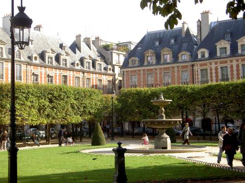 image Plaza de los Vosgos