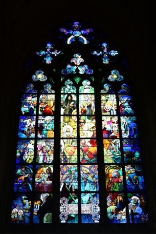 image Vidriera de la Catedral de san Vito