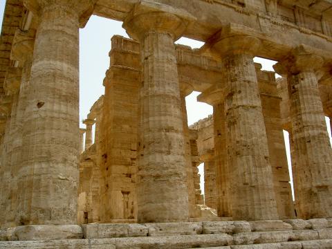 image Templo de Poseidón en Paestum (Italia)