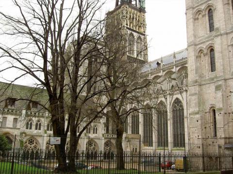 image Patio trasero de la Catedral de Ruan (Francia)