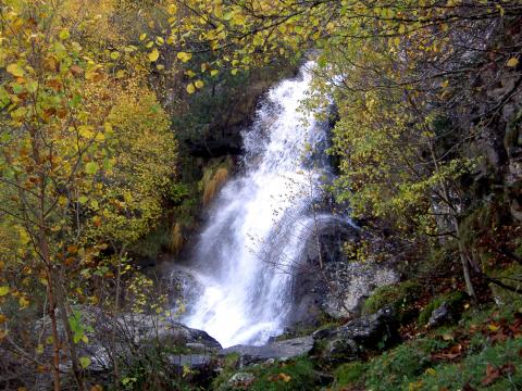 image Cascada en los Pirineos (Francia)