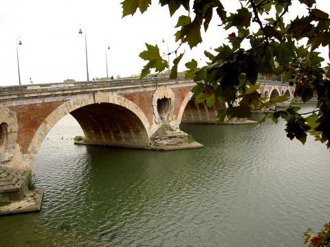 image Río Garona a su paso por Toulouse (Francia)