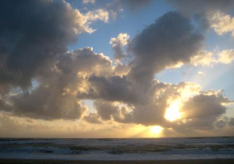 image Atardecer en la playa del cabo Ferret (Francia)