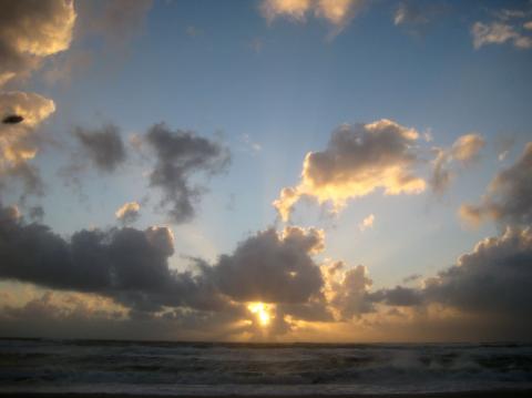 image Atardecer en la playa del cabo Ferret (Francia)