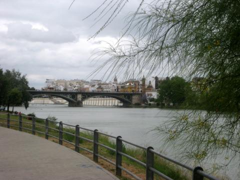 image Puente de Triana, Sevilla (España)